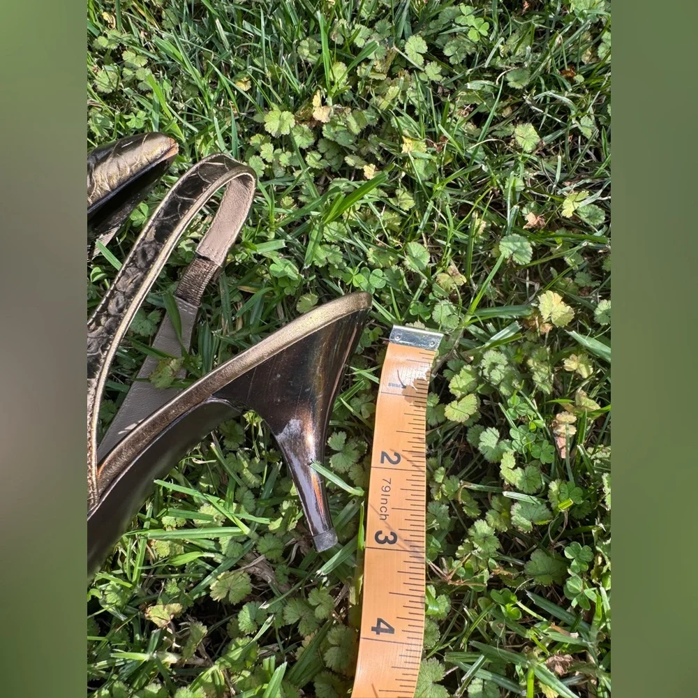 Y2K Vintage Via Spiga Gold Leather Pointed Toe Stiletto Slingback Sz 8 1/2 - Picture 3 of 7